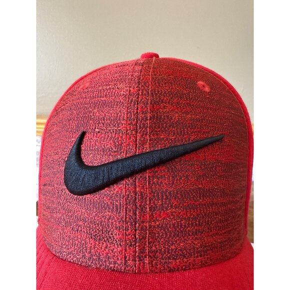 Nike Red & Black Swoosh Elastic One Size Hat Golf Classic 99 - Picture 7 of 16